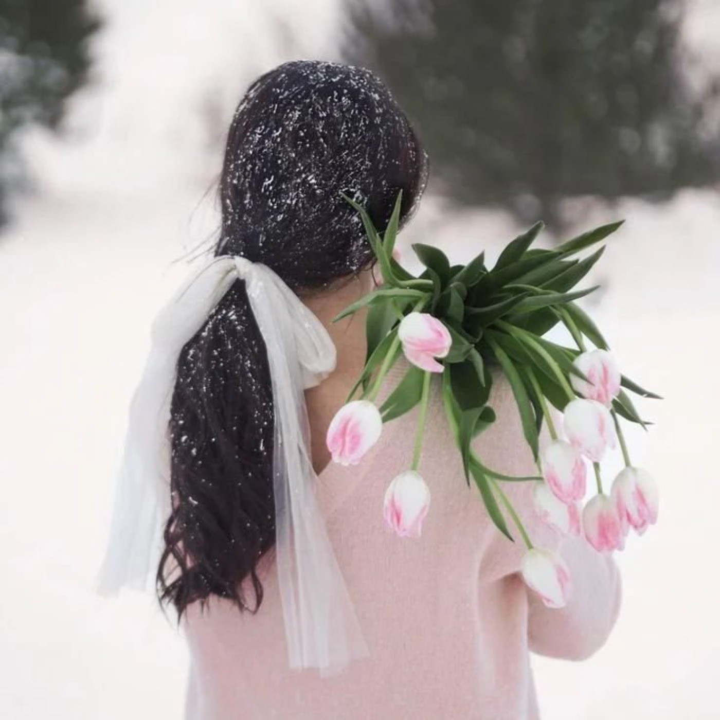 پروفایل دخترونه عروسی برف صورتی 