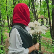 پروفایل دخترانه عاشقانه در جنگل