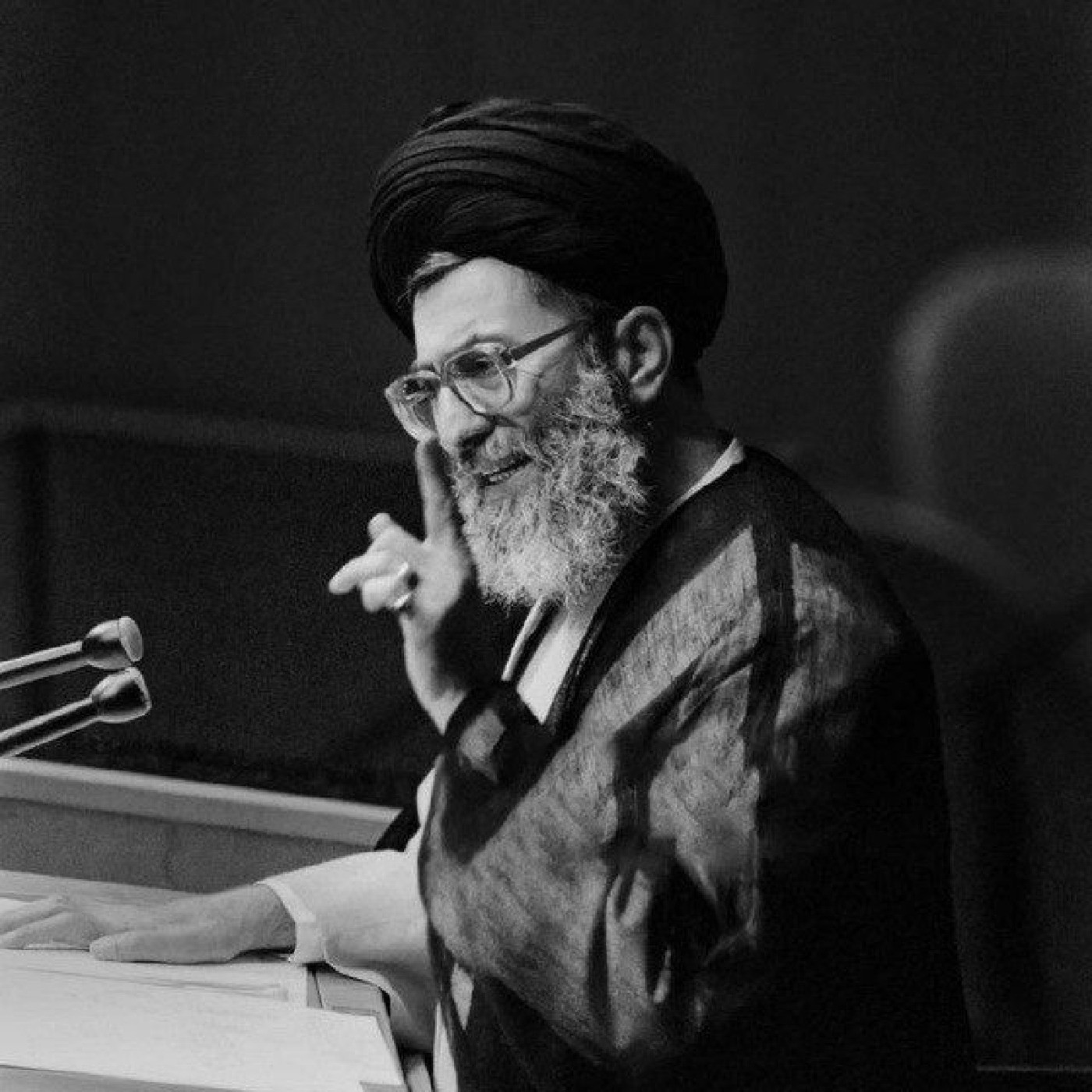 💙 رهبر معظم انقلاب اسلامی ایران 💙