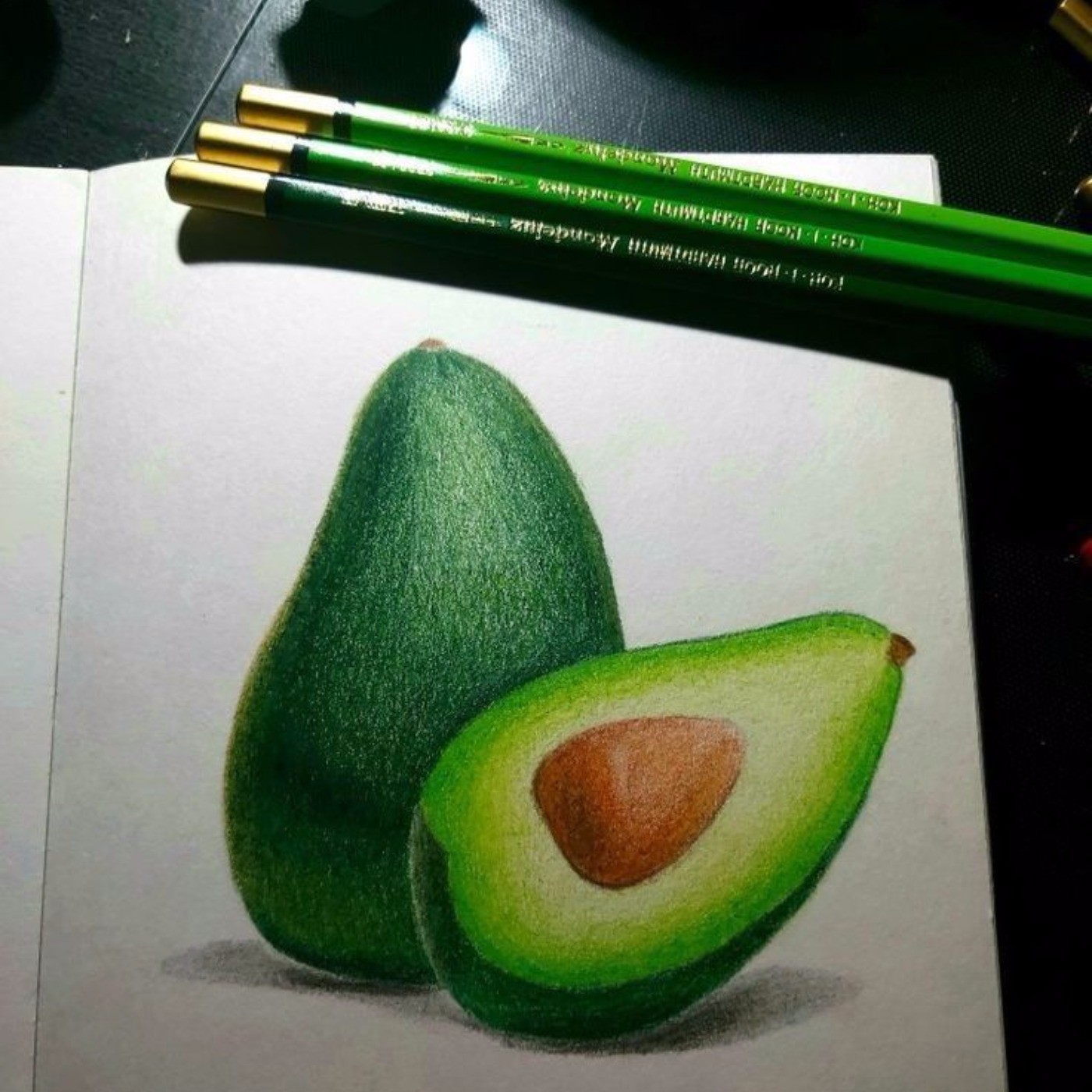 نقاشی/اباکادو /مداد رنگی 🎨🎨🥑🥑