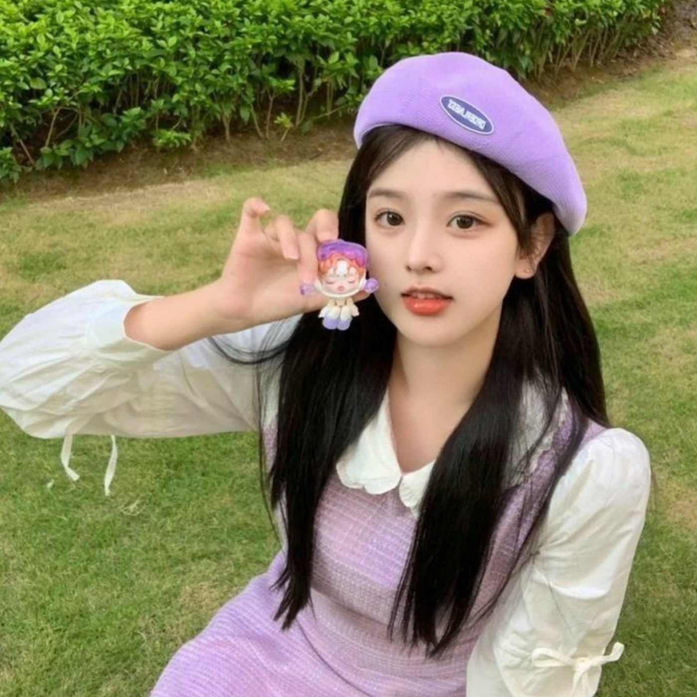 عکس دختر کیوت کره ای با لباس بنفش💜