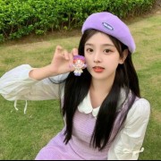 عکس دختر کیوت کره ای با لباس بنفش💜