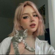 👱🏻‍♀️🐈profile pishi and adam