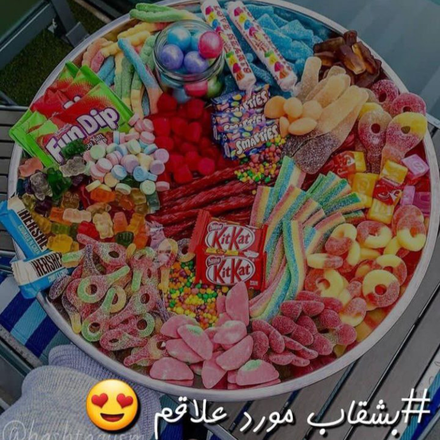 وقتی خواستگارم بجای گل و شیرینی ی باکس پاستیل میاره:)